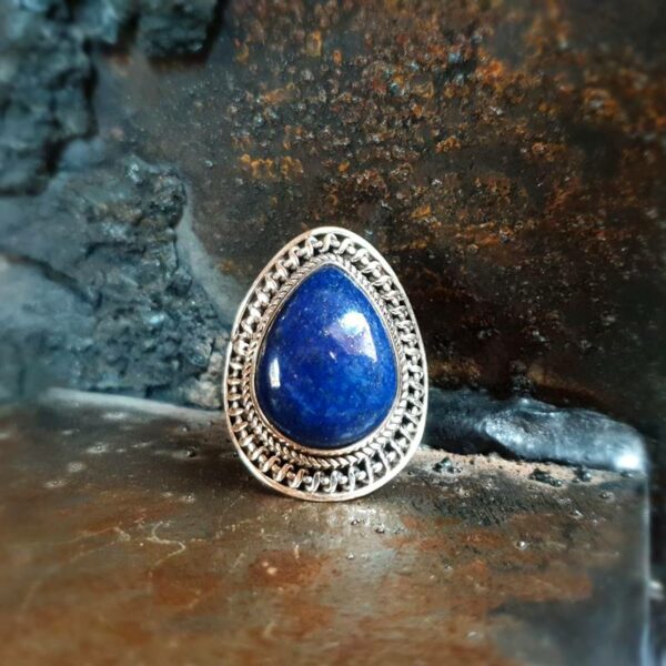 Bague en argent et lapis lazuli