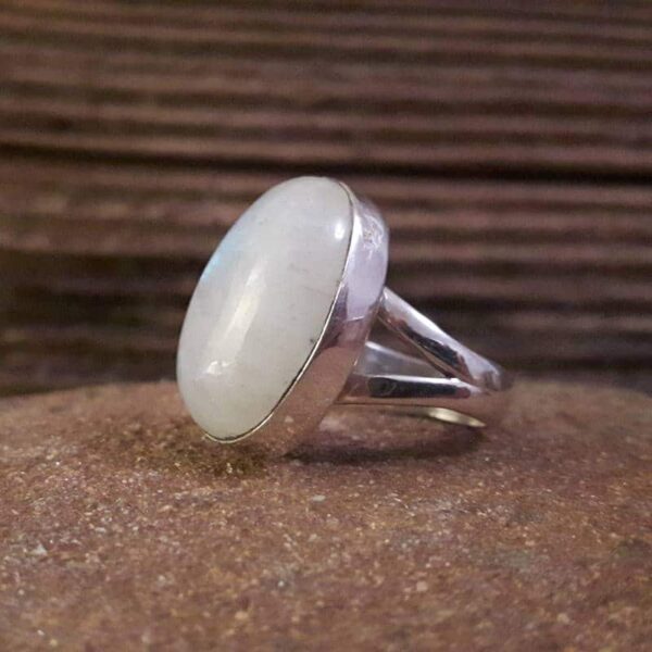 Bague pierre de lune cabochon en argent