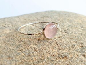 Bracelet en quartz rose - Propriétés du quartz rose