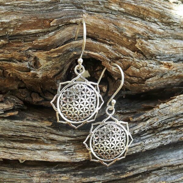 Boucles d'oreilles fleur de mandala – Image 2