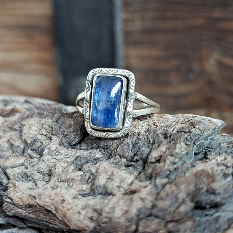 Bague ethnique en kyanite ajustable Bague ethnique en kyanite ajustable