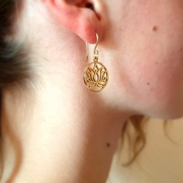 Boucles d'oreilles fleur de lotus or