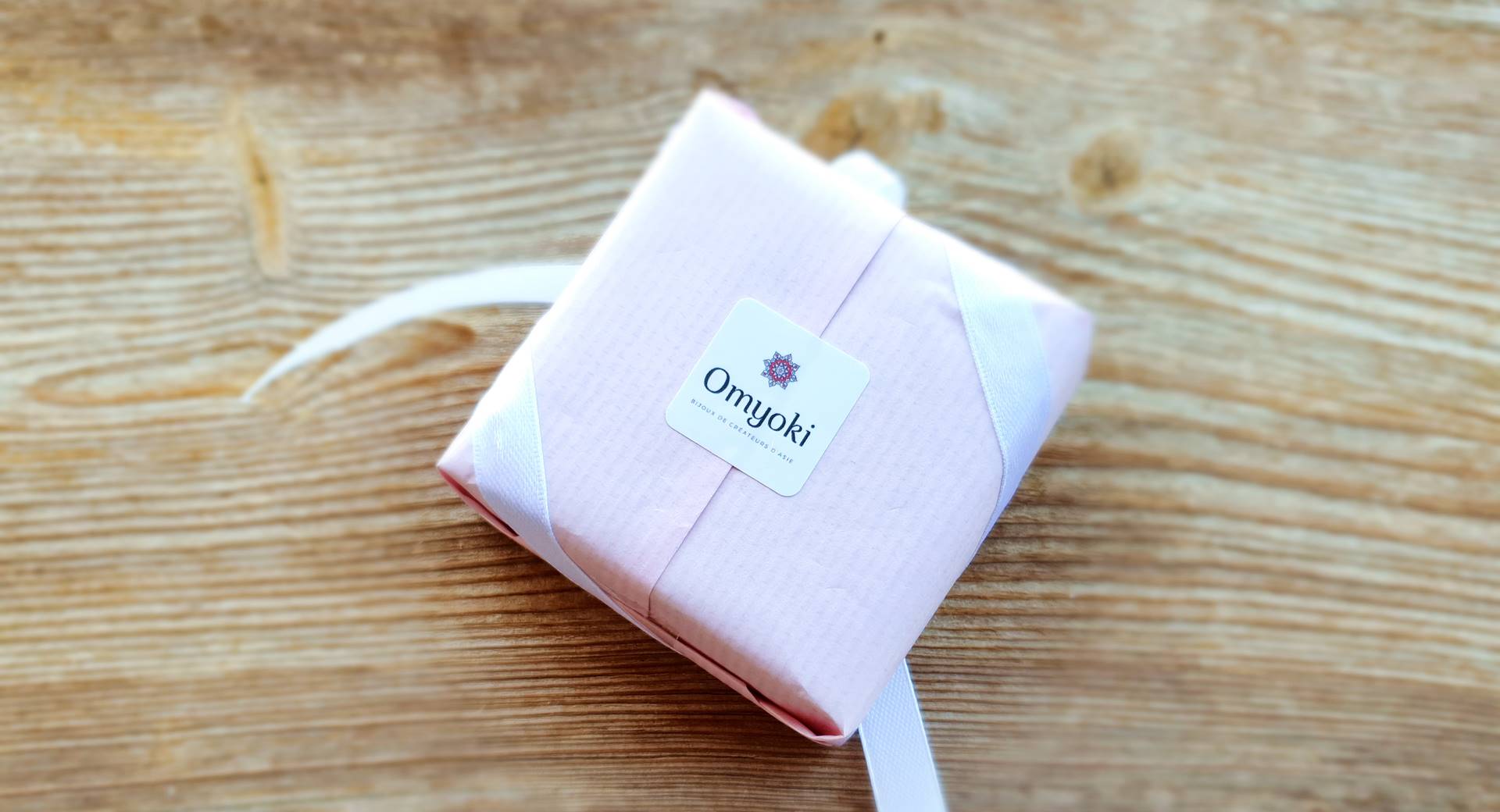 Box bijoux équitables Omyoki