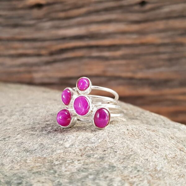 Bague argent rubis étoilé