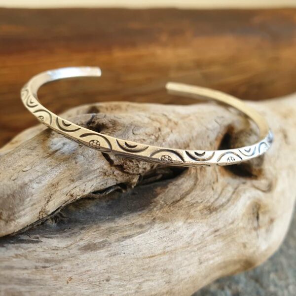 Bracelet fin en argent ETHNIC