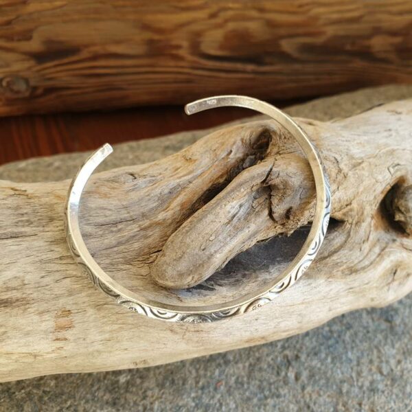 Bracelet fin en argent ETHNIC