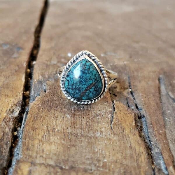 Bague en turquoise naturelle