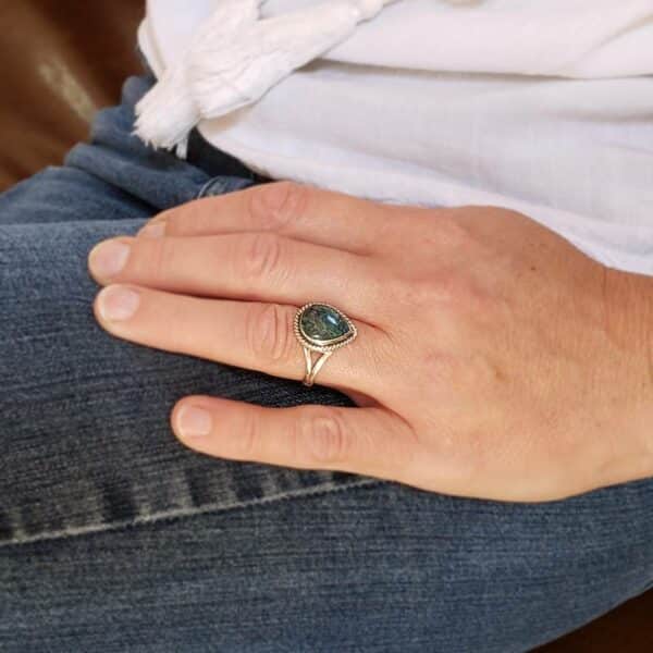 Bague en turquoise naturelle