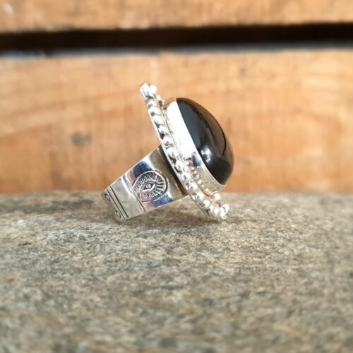 Obsidiaan etnische ring