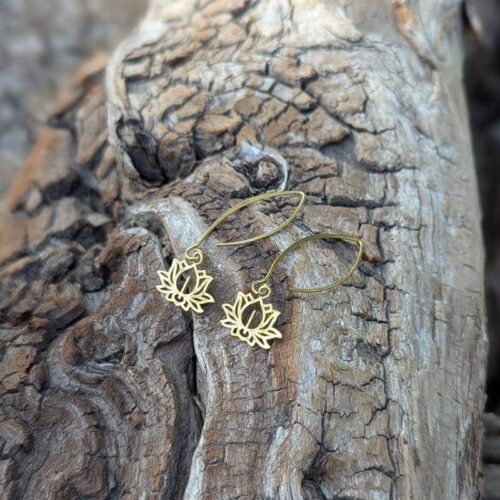 Boucles d'oreilles fleur de lotus dorées