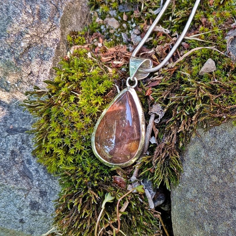 Pendentif en jaspe et argent Pendentif en jaspe et argent