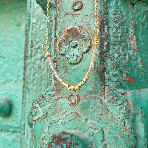 PASTILLE golden labradorite necklace