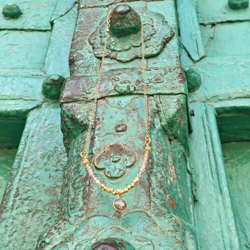 PASTILLE golden labradorite necklace