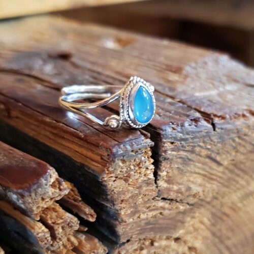 Anillo ajustable de calcedonia azul