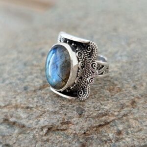 Bijoux ethniques Chic - Bague labradorite SHANTI