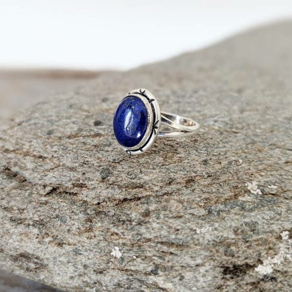 Bague lapis lazuli cabochon