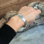 Jonc argent filigrane Om