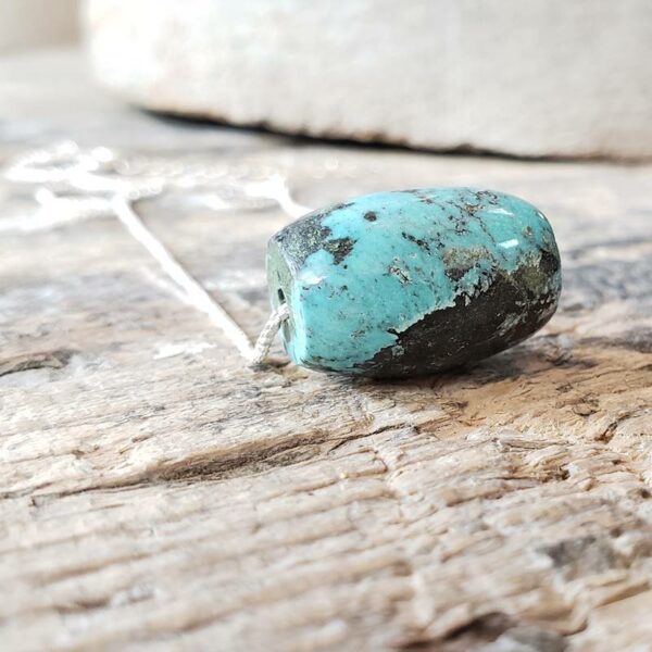 Collier turquoise véritable STUPA