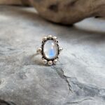 Bague pierre de lune véritable BAROQUE