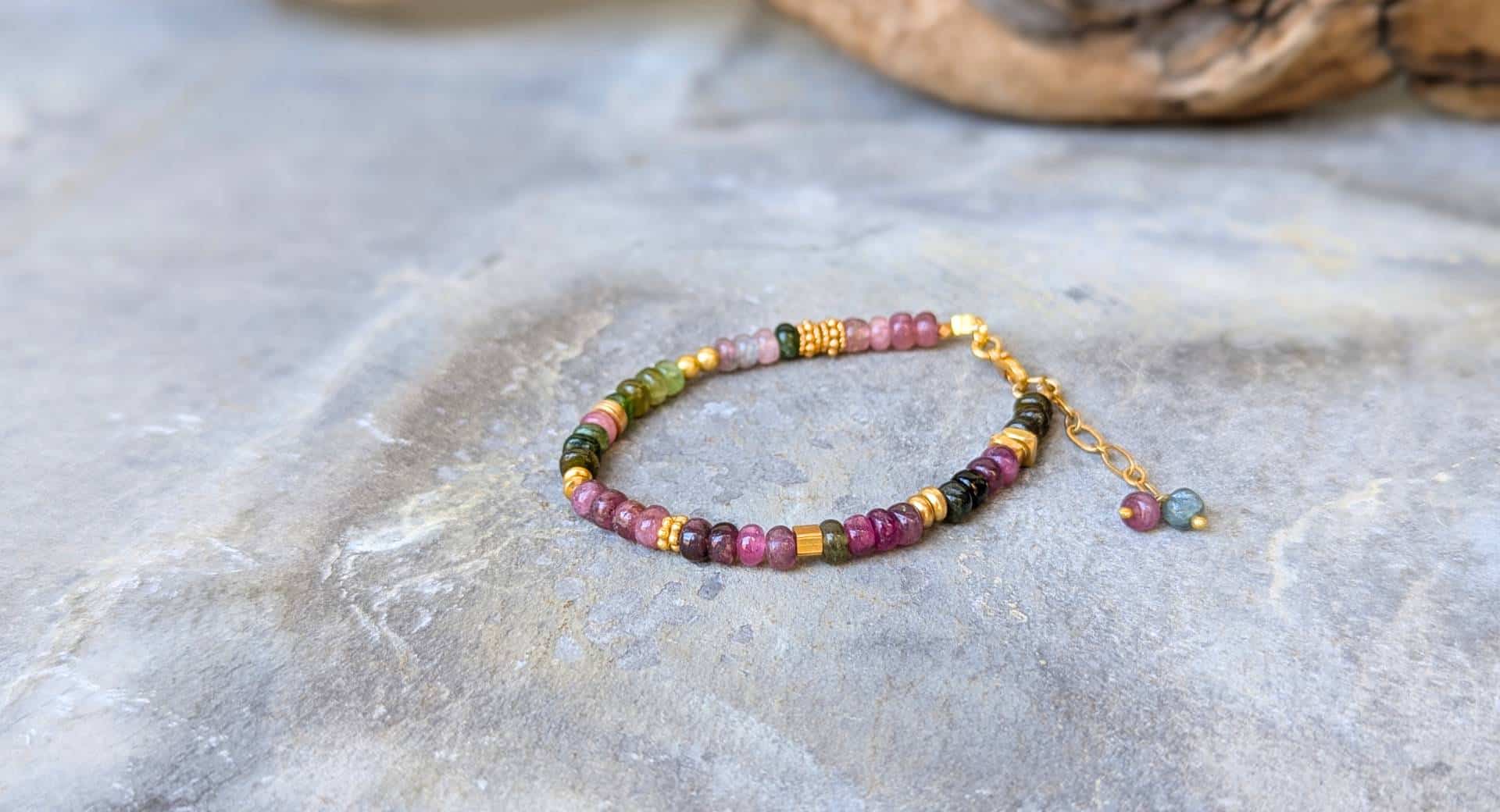 Bijoux ethniques artisanaux, découvrez l'art du bijou fait-main - OMYOKI